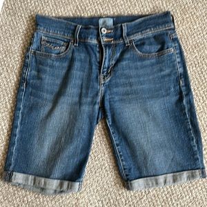 Levi jean shorts